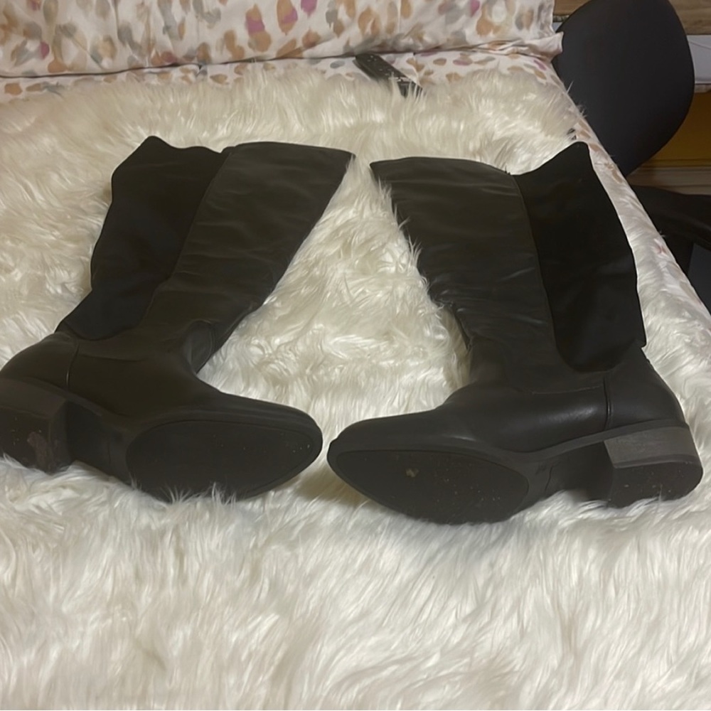 Black boots